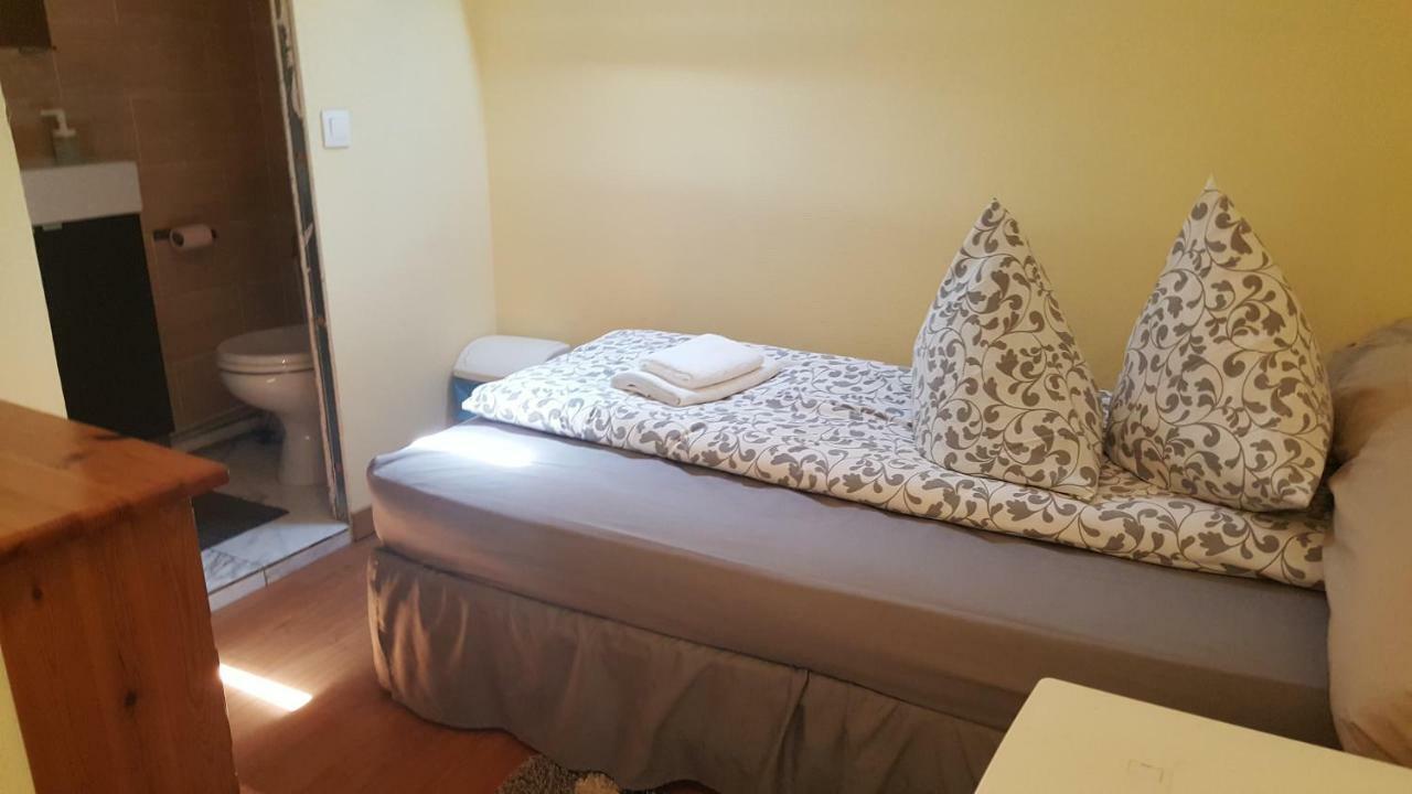 Le Relais Bleu Ξενοδοχείο Le Blanc-Mesnil Εξωτερικό φωτογραφία